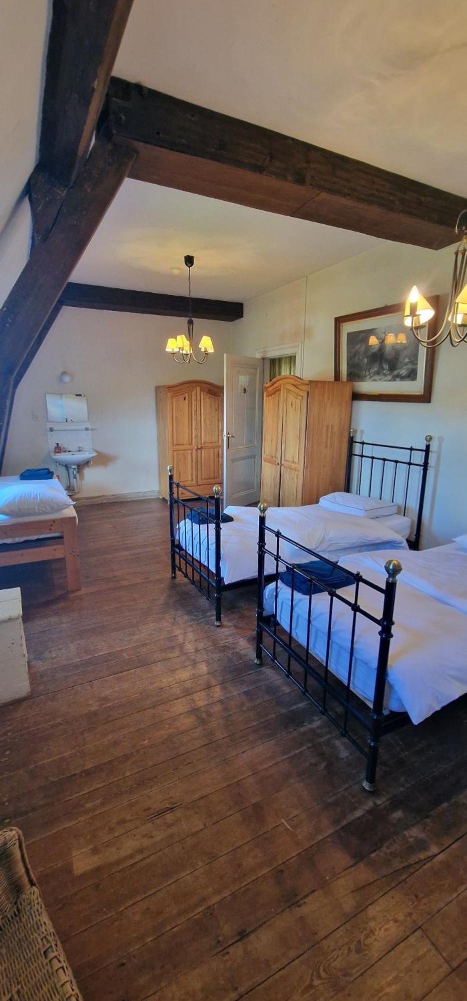 Willa Le Petit Chateau De Blier Érezée Zewnętrze zdjęcie