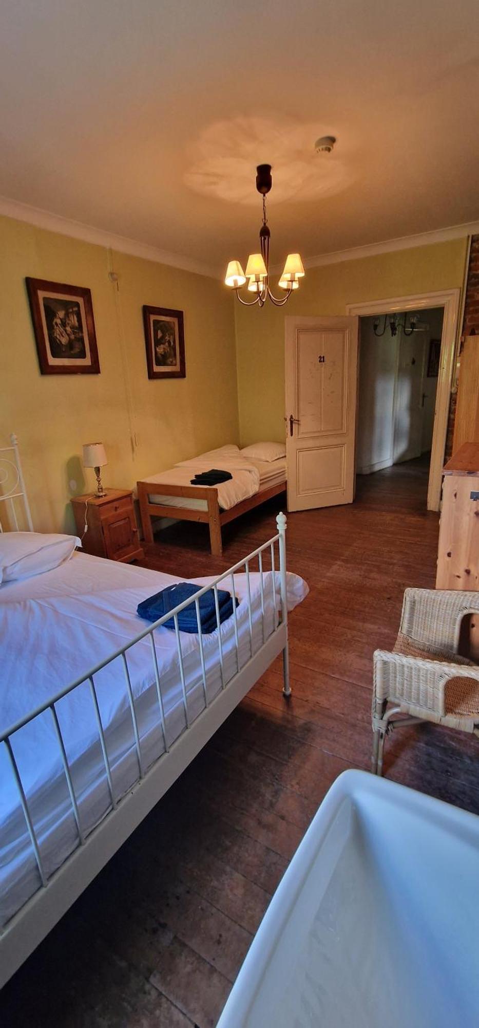 Willa Le Petit Chateau De Blier Érezée Zewnętrze zdjęcie